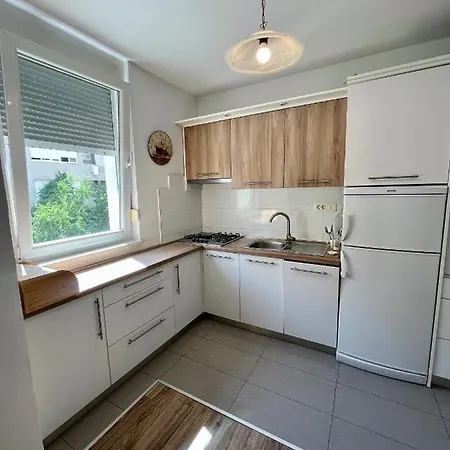 Apartman Izabel's House 4 Six Zára
