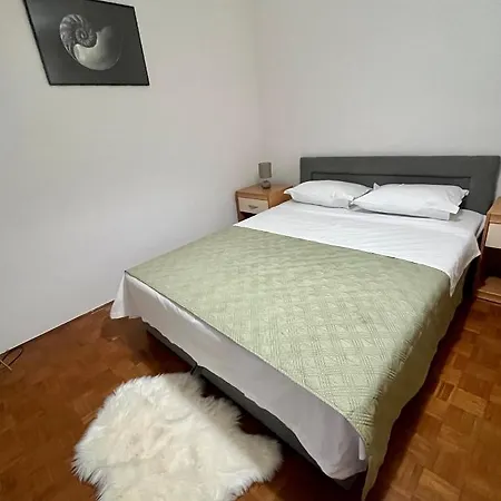 Apartman Izabel's House 4 Six Zára